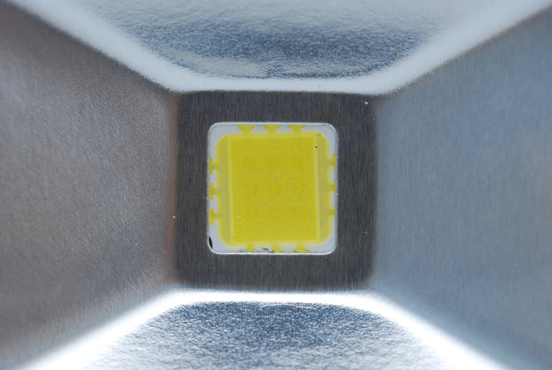 Na�wietlacz LED EL-FL10 10W