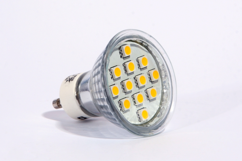 �ar�wka LED PAR16 3,6W GU10 ciep�a 180lm