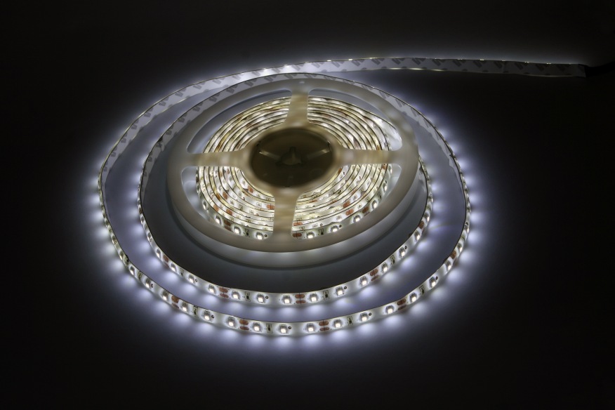 Ta�ma LED 3528 60LED/m IP65 SIL bia�a zimna - rolka 5m
