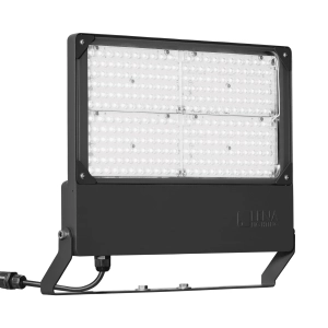 Quest 2 LED M naświetlacz 122W 15800lm 4000K 30°/120° IP66 Lena Lighting